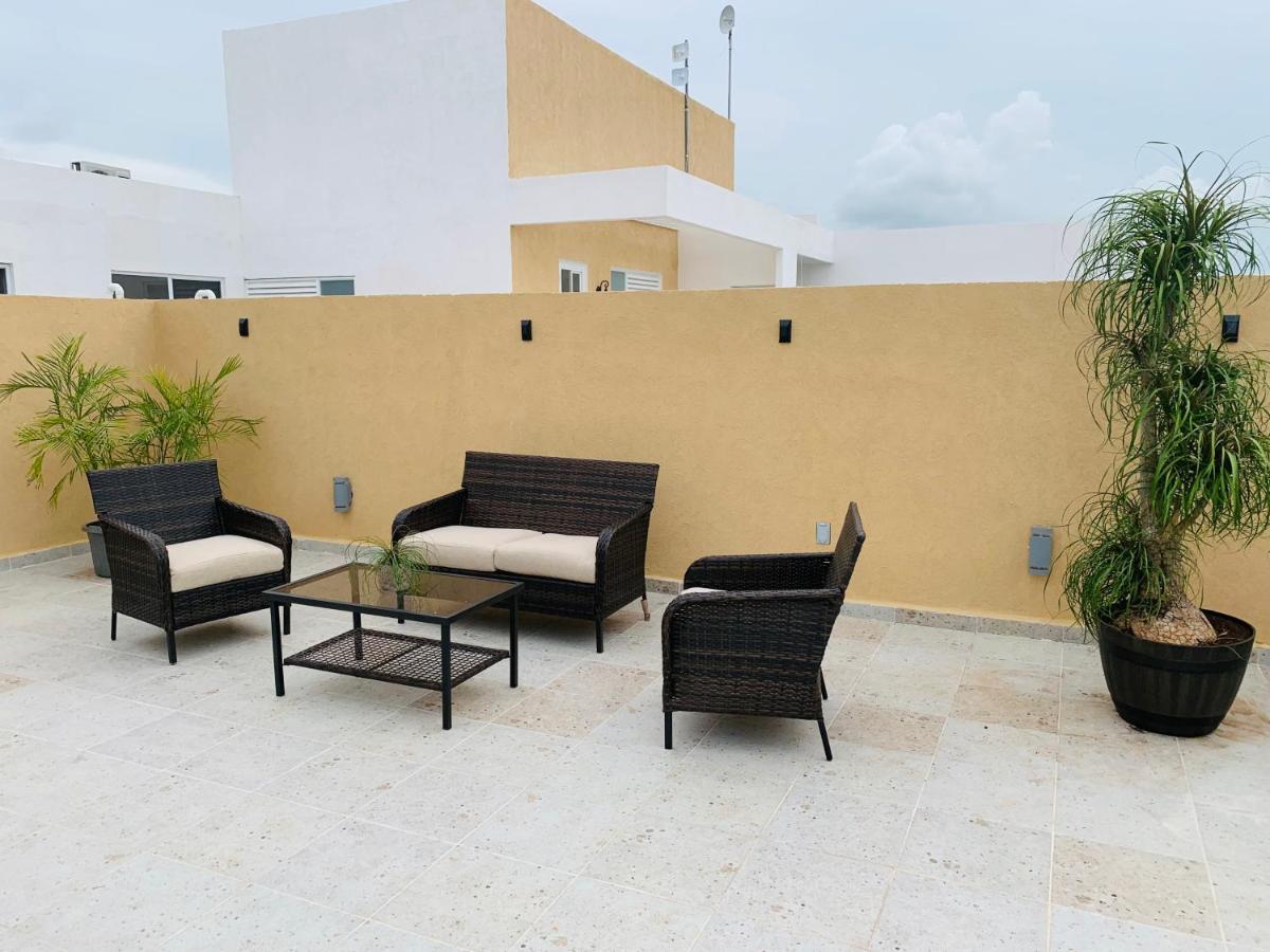 Franks House Apartment "Shared House" Cancún Exteriör bild