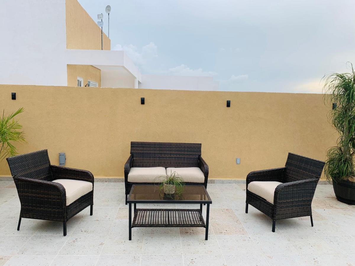 Franks House Apartment "Shared House" Cancún Exteriör bild